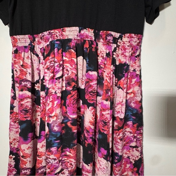Torrid Black Floral Knit-To-Woven Dress Size 1x - Picture 10 of 15